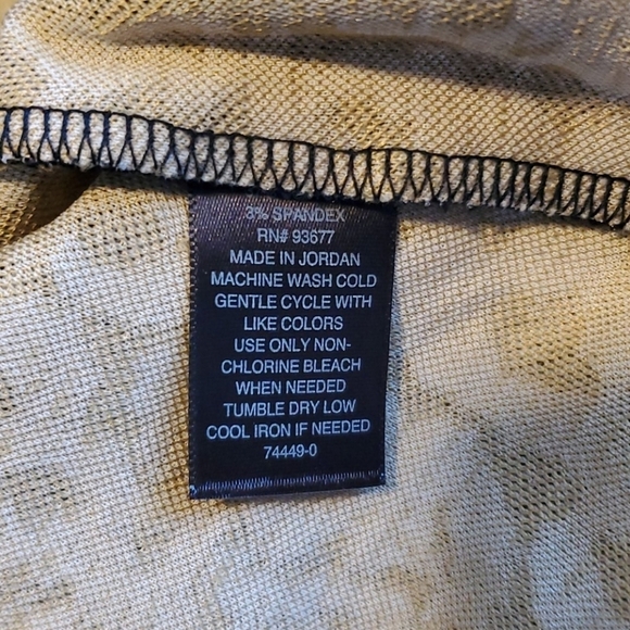 Worthington Puff Sleeve Top - Picture 6 of 7